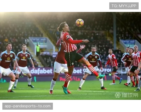 斯通斯与范戴克：出球能力与防守统治力对比分析