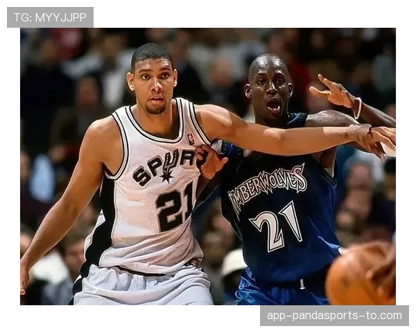 奥尼尔篮下强势对比加内特篮板压制力明显提升比赛影响