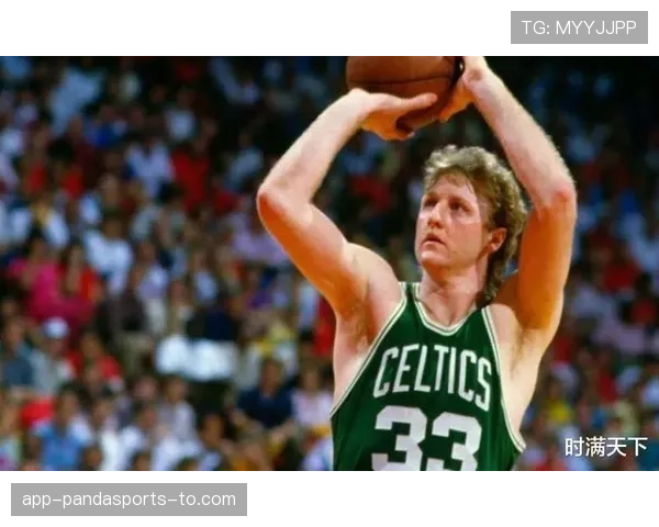 拉里·伯德精准三分改变进攻节奏 拉开与魔术师约翰逊得分差距