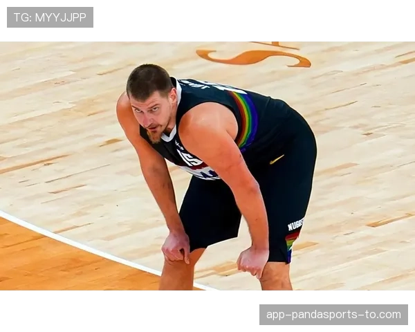 约基奇利用挡拆高效制造机会，助掘金拉开季后赛领先优势