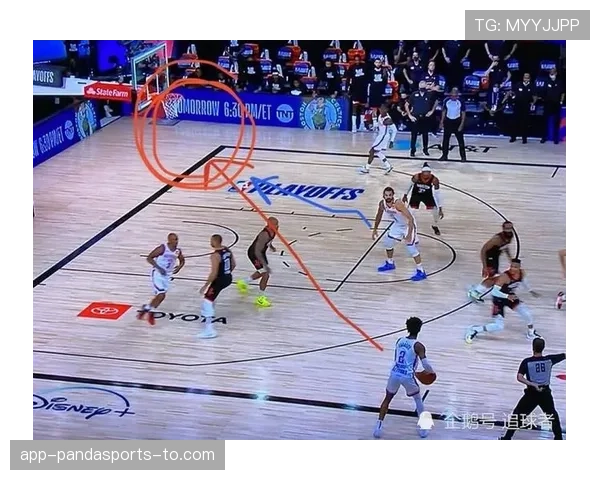 关于篮球比赛中发球干扰规则的具体界定与判罚标准深度解析